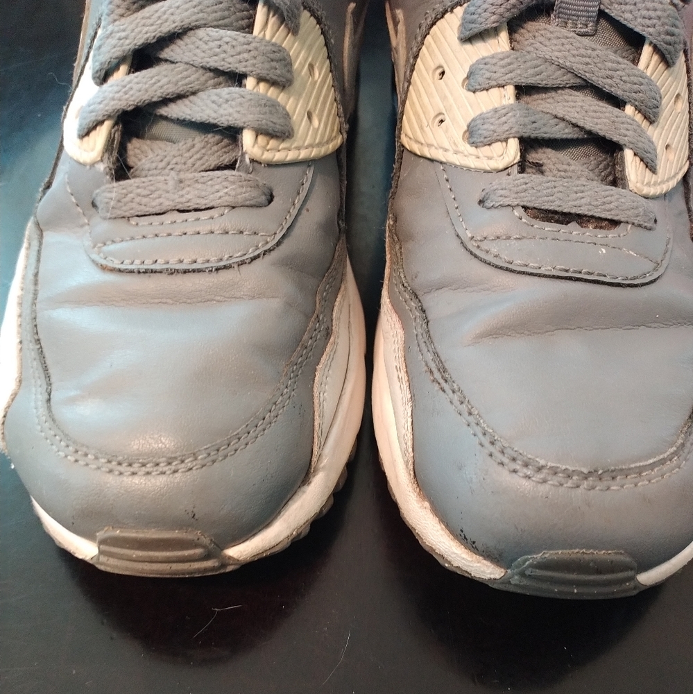 Nike Air Max 90 Shoe Sneakers Ltr Cool Grey/Wolf Grey 833412-013 Size 6.5 W 8 - Picture 5 of 8